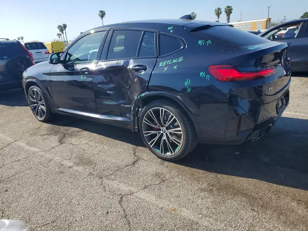 5UX43DT08S9Y02126 2025 BMW X4 - Image 2