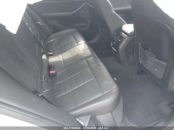 5UX43DT09N9J56857 2022 BMW X4 - Image 8