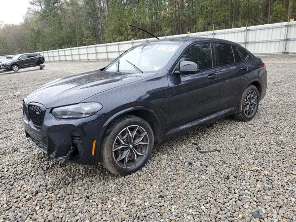 5UX43DT09R9U93650 2024 BMW X4 - Image 1