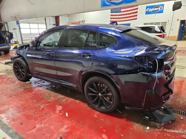 5UX43DT0XN9K07413 2022 BMW X4 - Image 2