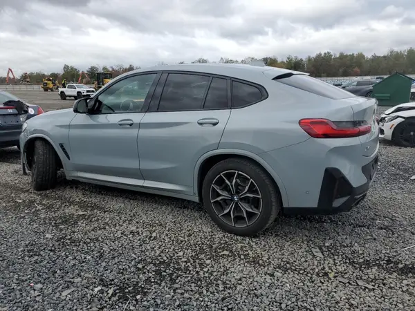 5UX43DT0XN9L49924 2022 BMW X4 - Image 2