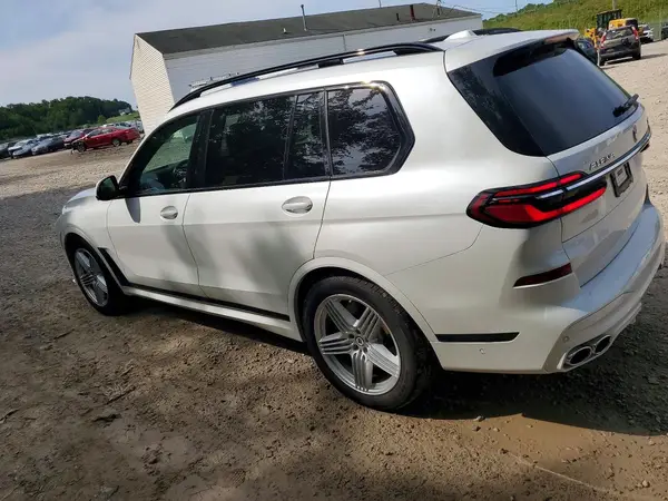 5UX43EM08S9W69548 2025 BMW X7 - Image 2