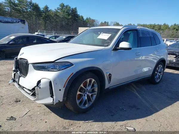 5UX43EU00R9T76897 2024 BMW X5 - Image 2
