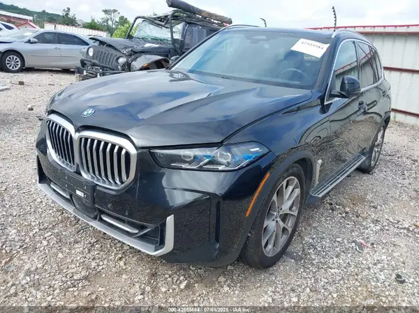5UX43EU00R9U18940 2024 BMW X5 - Image 2