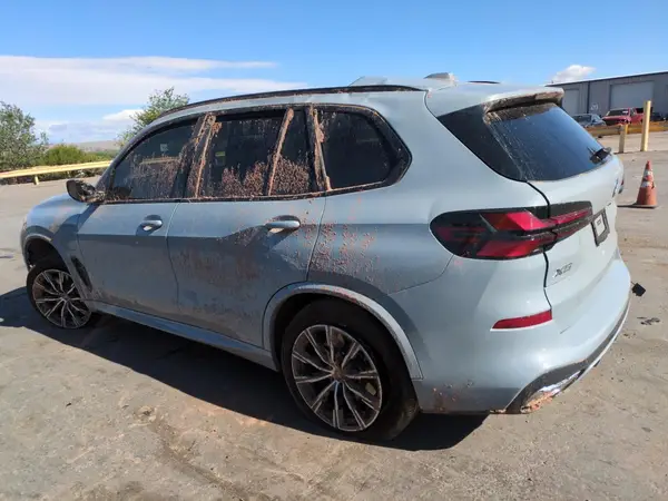 5UX43EU00S9X76948 2025 BMW X5 - Image 2