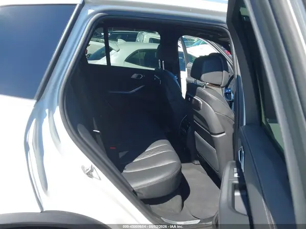 5UX43EU00S9X97802 2025 BMW X5 - Image 8