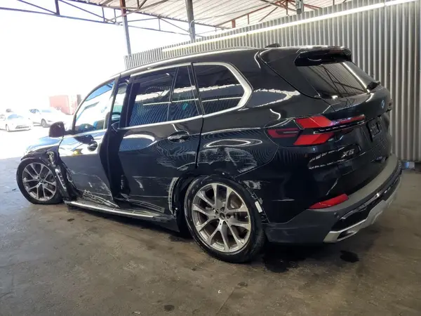 5UX43EU01S9Y16583 2025 BMW X5 - Image 2