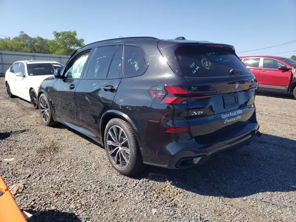 5UX43EU01S9Y60132 2025 BMW X5 - Image 2