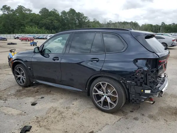 5UX43EU01S9Y73379 2025 BMW X5 - Image 2