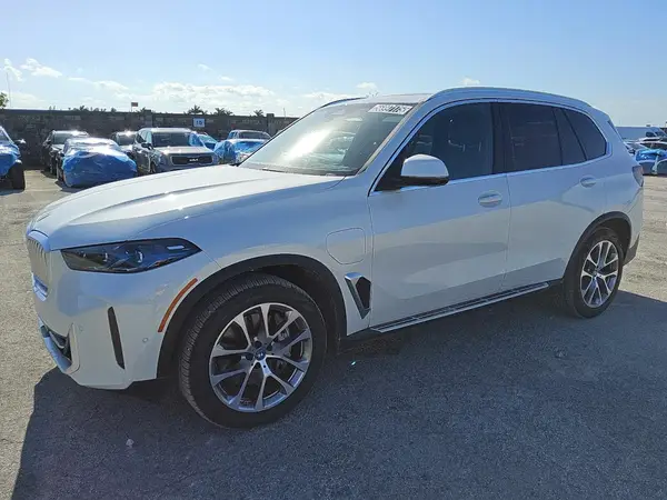 5UX43EU01S9Y95673 2025 BMW X5 - Image 1