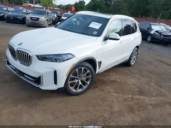 5UX43EU01S9Z95983 2025 BMW X5 - Image 2