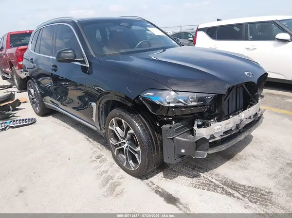 5UX43EU01T9113356 2026 BMW X5 - Image 1