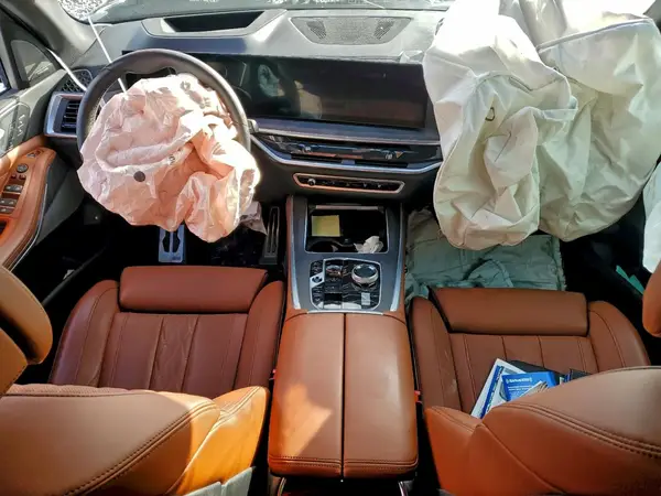 5UX43EU02R9U06417 2024 BMW X5 - Image 8