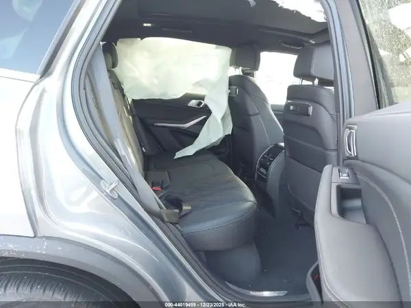 5UX43EU02R9U56024 2024 BMW X5 - Image 8
