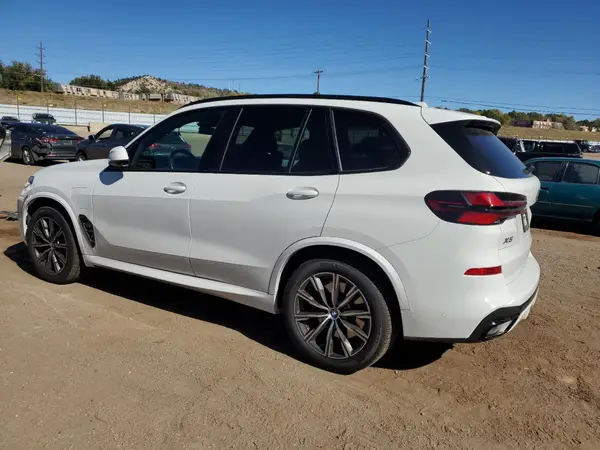 5UX43EU02R9U94501 2024 BMW X5 - Image 2