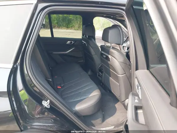 5UX43EU02S9W79959 2025 BMW X5 - Image 8