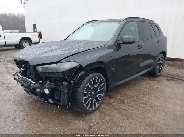 5UX43EU02S9Y13109 2025 BMW X5 - Image 2