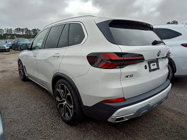 5UX43EU02S9Z09161 2025 BMW X5 - Image 2