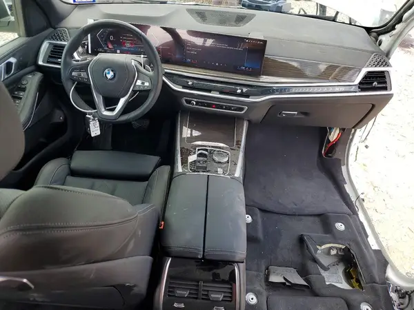 5UX43EU02S9Z41429 2025 BMW X5 - Image 8