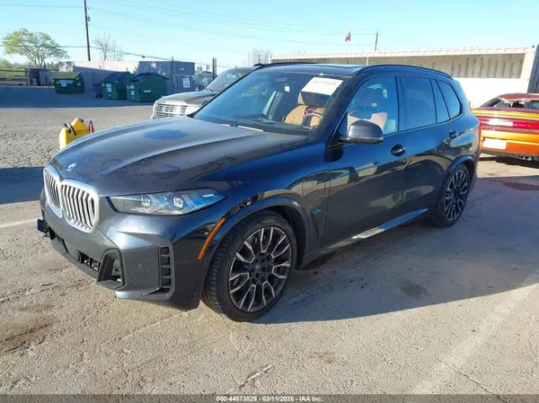 5UX43EU02S9Z67920 2025 BMW X5 - Image 2