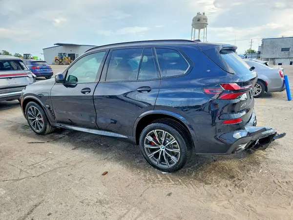 5UX43EU02T9280311 2026 BMW X5 - Image 2