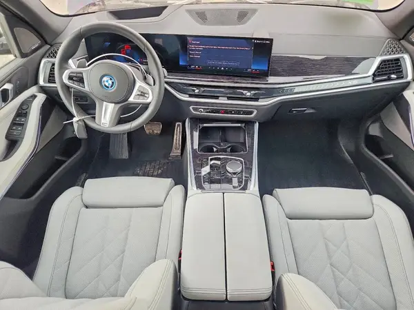 5UX43EU02T9280311 2026 BMW X5 - Image 8