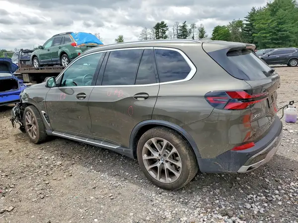 5UX43EU03R9U76802 2024 BMW X5 - Image 2