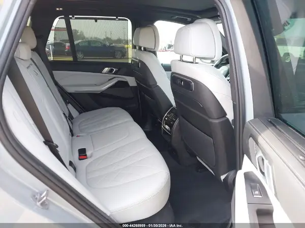5UX43EU03S9X90830 2025 BMW X5 - Image 8