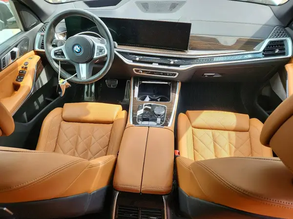 5UX43EU04R9U19122 2024 BMW X5 - Image 8