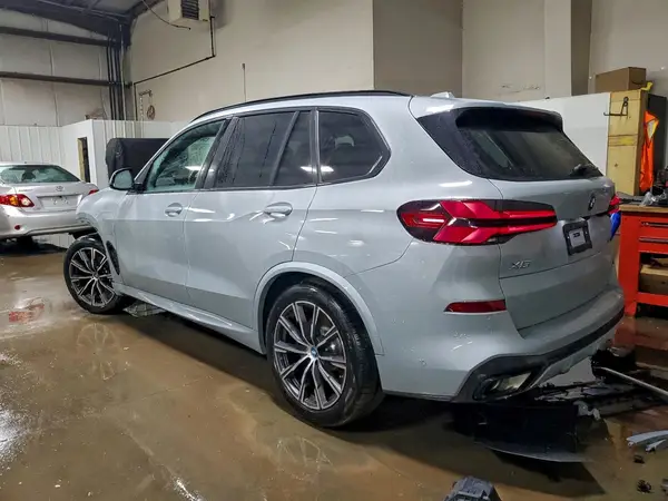 5UX43EU04S9W94219 2025 BMW X5 - Image 2