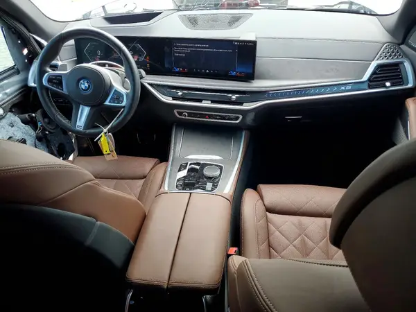 5UX43EU04S9X54774 2025 BMW X5 - Image 8