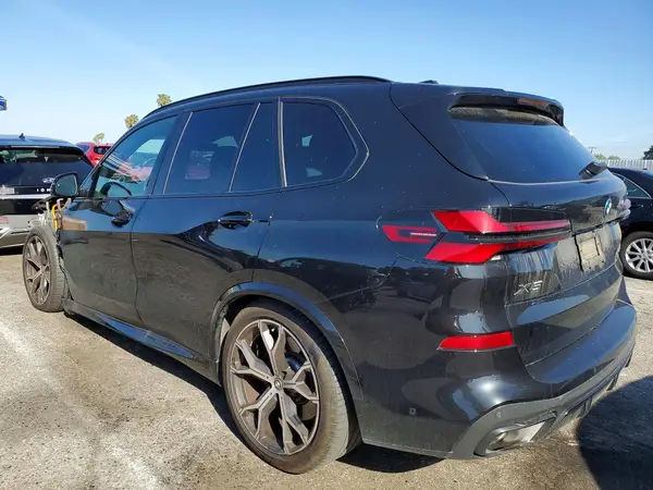 5UX43EU04S9X77889 2025 BMW X5 - Image 2