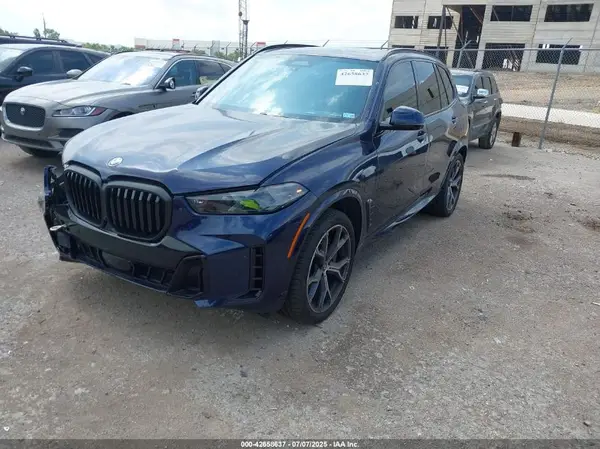 5UX43EU04S9Y75661 2025 BMW X5 - Image 2