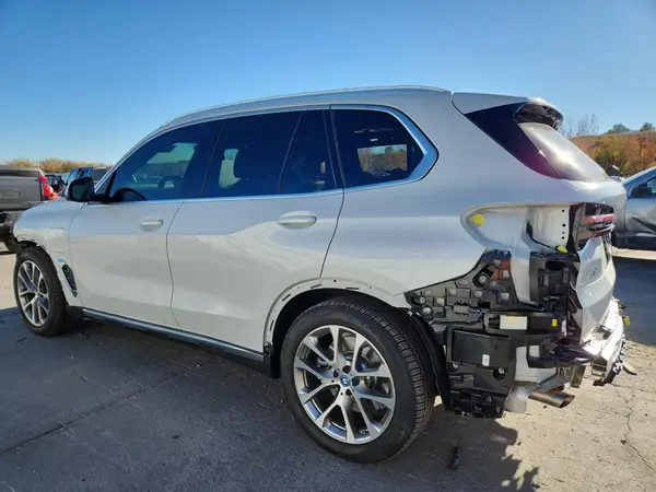 5UX43EU04S9Z29217 2025 BMW X5 - Image 2