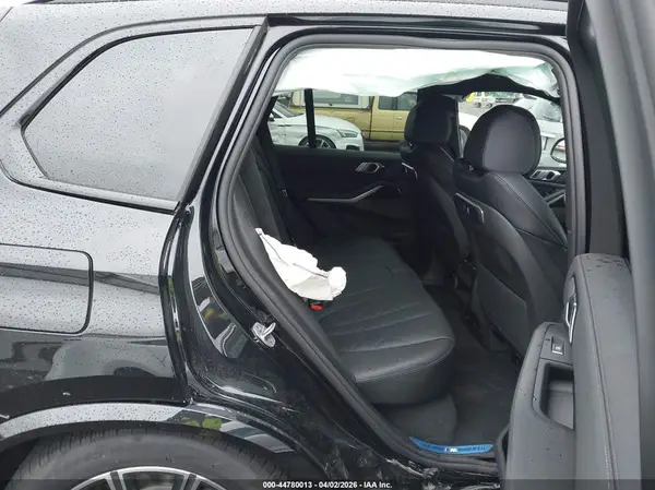 5UX43EU04T9022386 2026 BMW X5 - Image 8