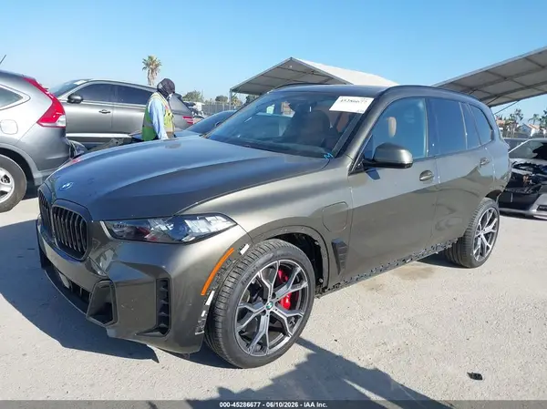 5UX43EU04T9117529 2026 BMW X5 - Image 2