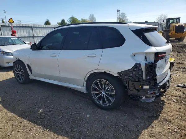 5UX43EU04T9368325 2026 BMW X5 - Image 2