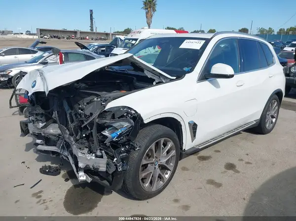 5UX43EU05R9U00109 2024 BMW X5 - Image 2