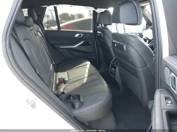5UX43EU05R9U00109 2024 BMW X5 - Image 8