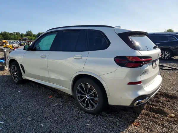 5UX43EU05R9V29323 2024 BMW X5 - Image 2