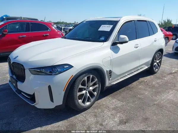 5UX43EU05S9Y37291 2025 BMW X5 - Image 2