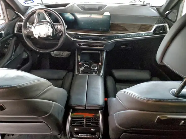 5UX43EU05S9Y38229 2025 BMW X5 - Image 8