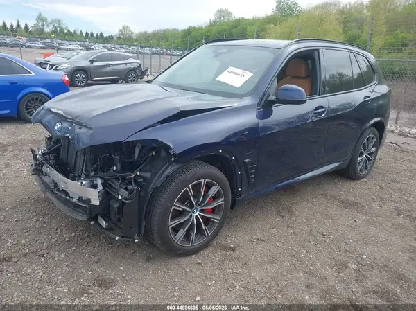 5UX43EU05S9Z79866 2025 BMW X5 - Image 2