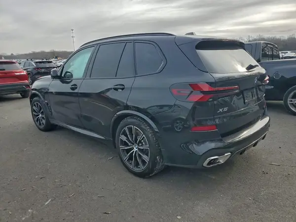 5UX43EU05T9026396 2026 BMW X5 - Image 2
