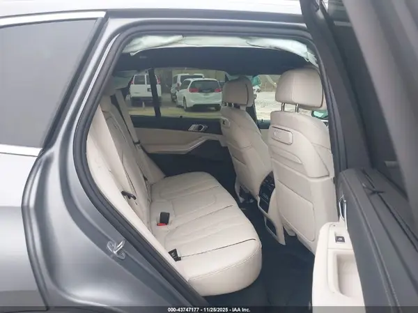 5UX43EU05T9059835 2026 BMW X5 - Image 8