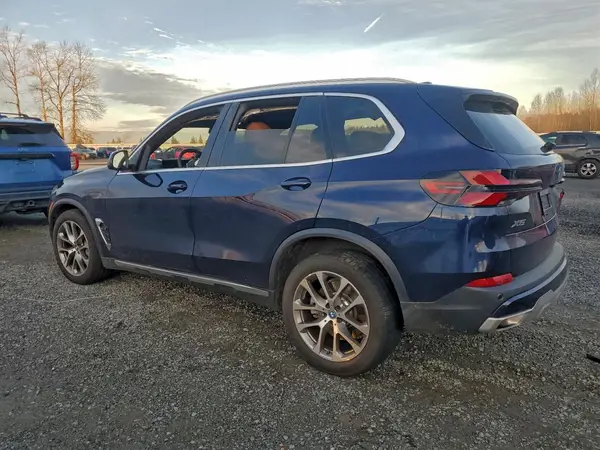 5UX43EU06R9U25973 2024 BMW X5 - Image 2