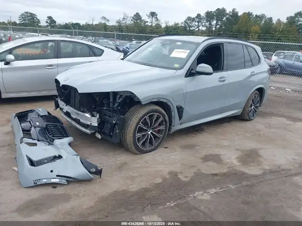 5UX43EU06R9U91603 2024 BMW X5 - Image 2