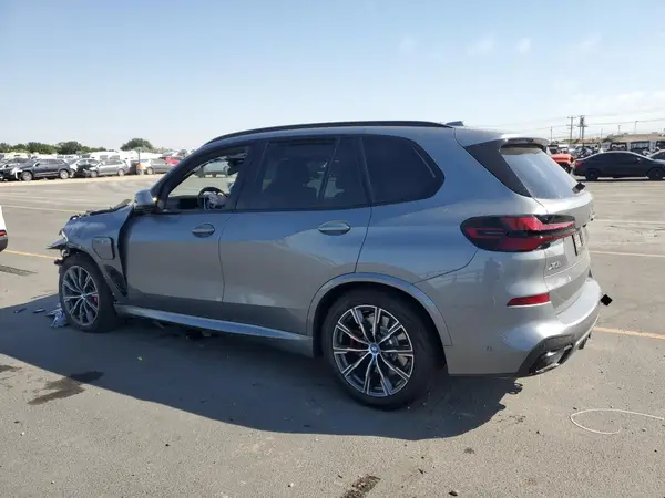 5UX43EU06S9Y28924 2025 BMW X5 - Image 2