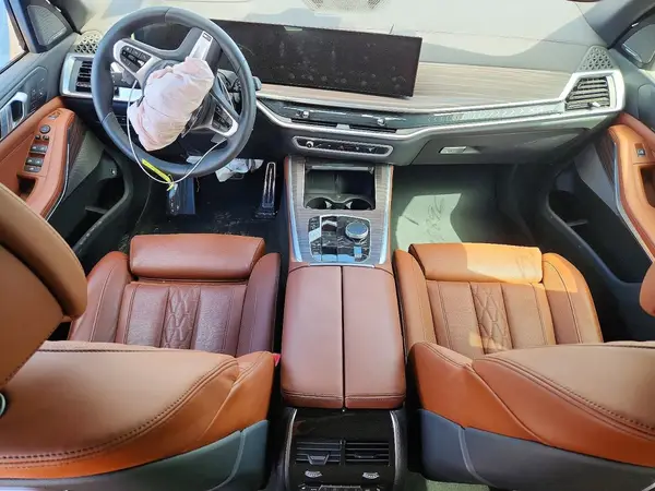 5UX43EU06S9Y62832 2025 BMW X5 - Image 8