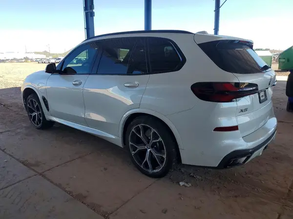 5UX43EU06S9Z69668 2025 BMW X5 - Image 2